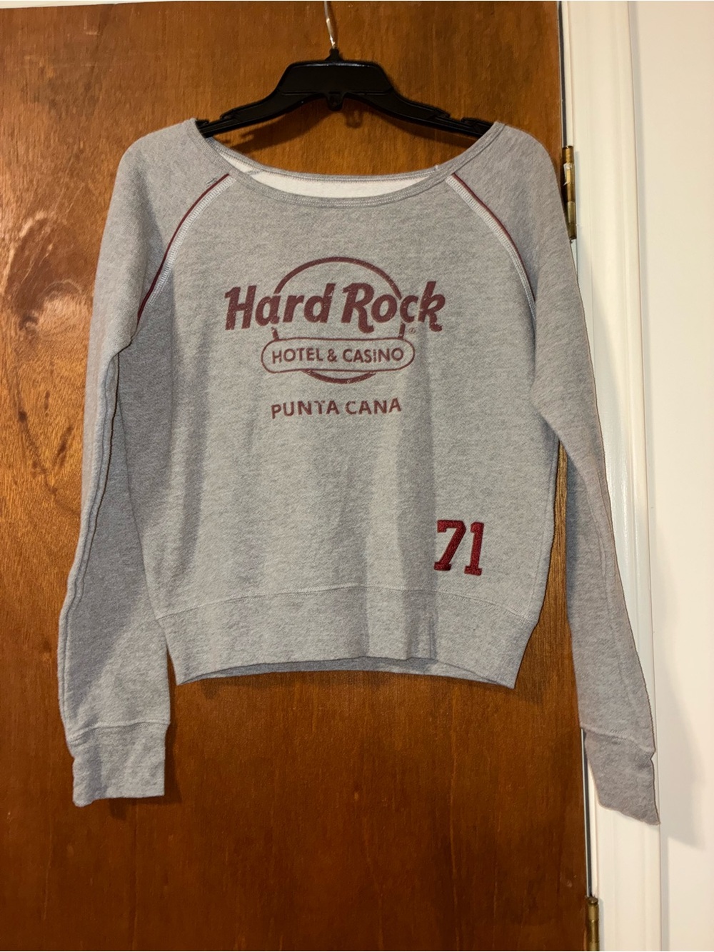 Hard Rock Cafe Gray Women’s Crewneck Sweatshirt with Maroon Logo